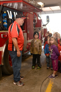 EVFD member Duane Miller talked to kids about fire prevention. E-R photo