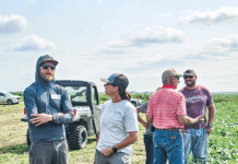 Success of organic farming of Schuchardt field day