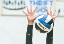 Wolfpack sweep NV Cougars