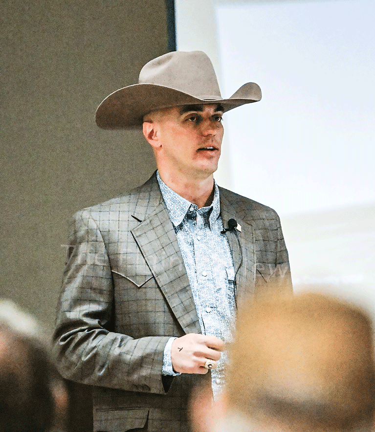 forum huebner 3 col cmyk.web